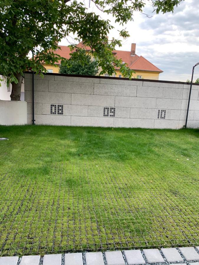 Ap-Art-Man 08 Apartman Mikulov Kültér fotó